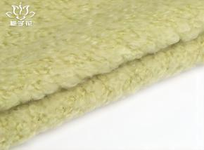 60毛涤嫩芽绿针织毛呢面料